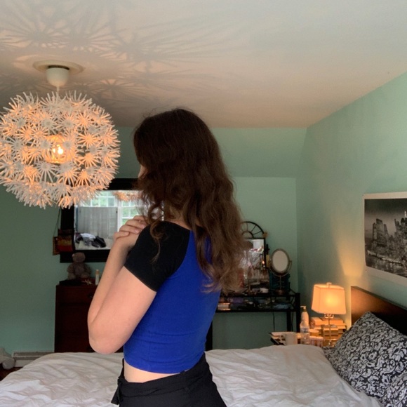 Color block crop top - Picture 2 of 4